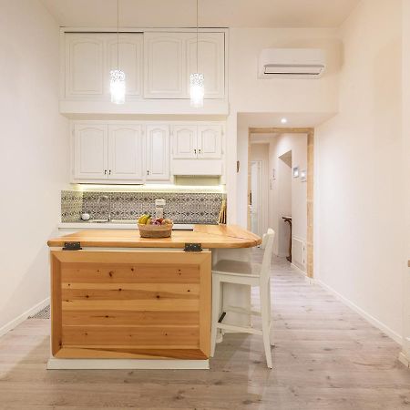 Marco'S Stylish Home In The Heart Of Cagliari Zewnętrze zdjęcie