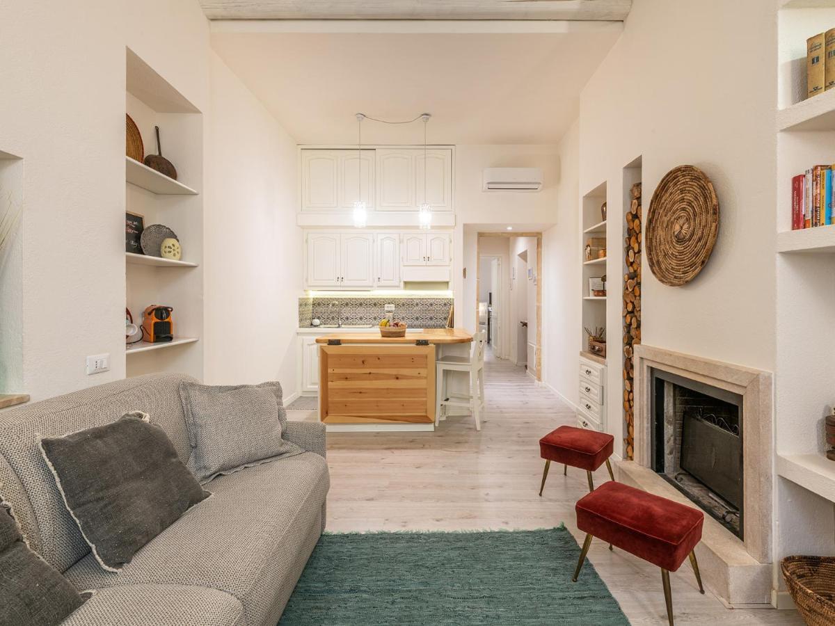 Marco'S Stylish Home In The Heart Of Cagliari Zewnętrze zdjęcie