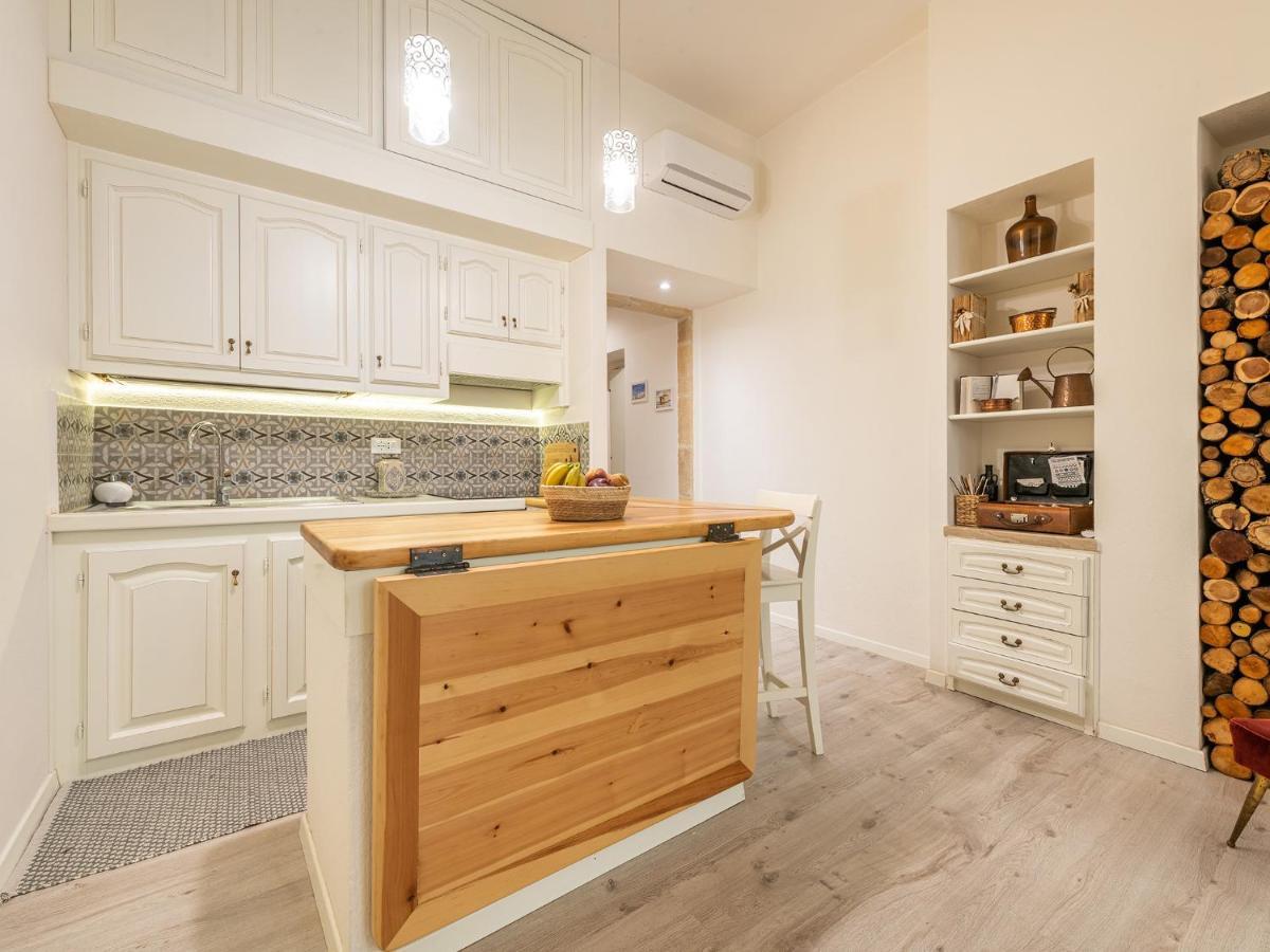Marco'S Stylish Home In The Heart Of Cagliari Zewnętrze zdjęcie